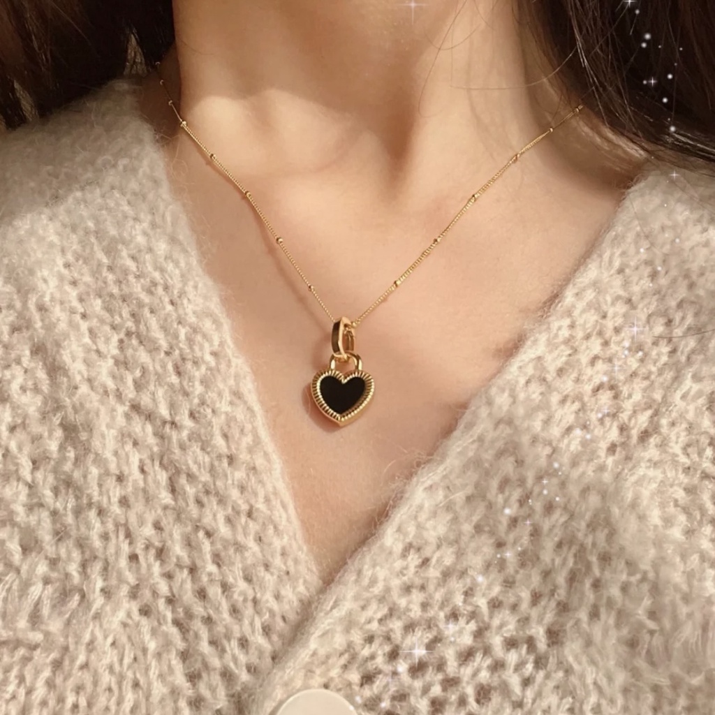 Vòng cổ Hai Mặt Hình Trái Tim Màu Đen Thời Trang Dành Cho Nữ