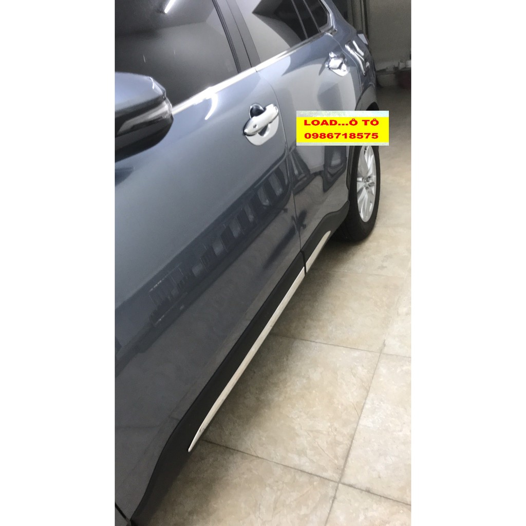 Bộ Ốp Sườn, Nẹp Sườn Xe Toyota Cross 2022-2020 Cao Cấp Hàng Inox 304 Sáng Bóng