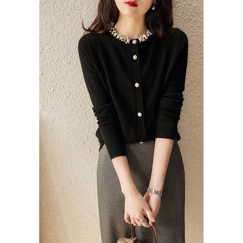 Cardigan đen cổ đá