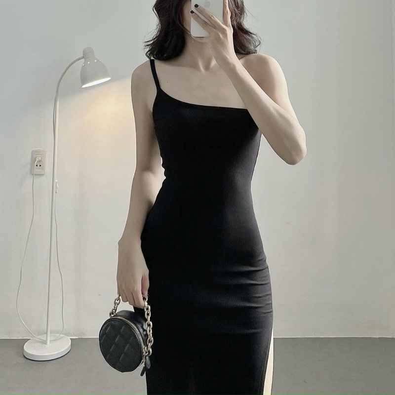Đầm body lệch vai xẻ đùi
