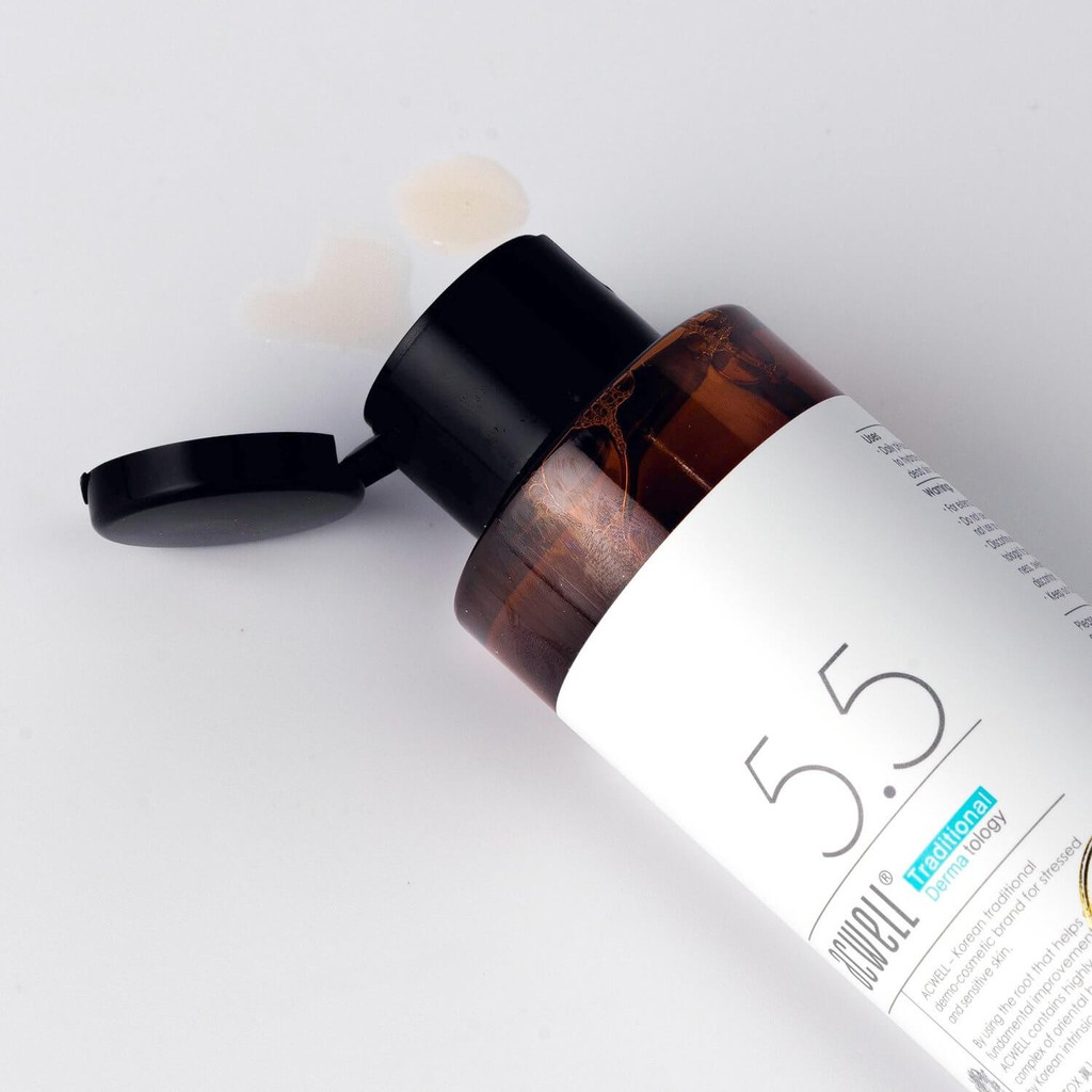 Nước hoa hồng làm sạch chiết xuất cam thảo Acwell Licorice pH Balancing Cleansing Toner 150ml