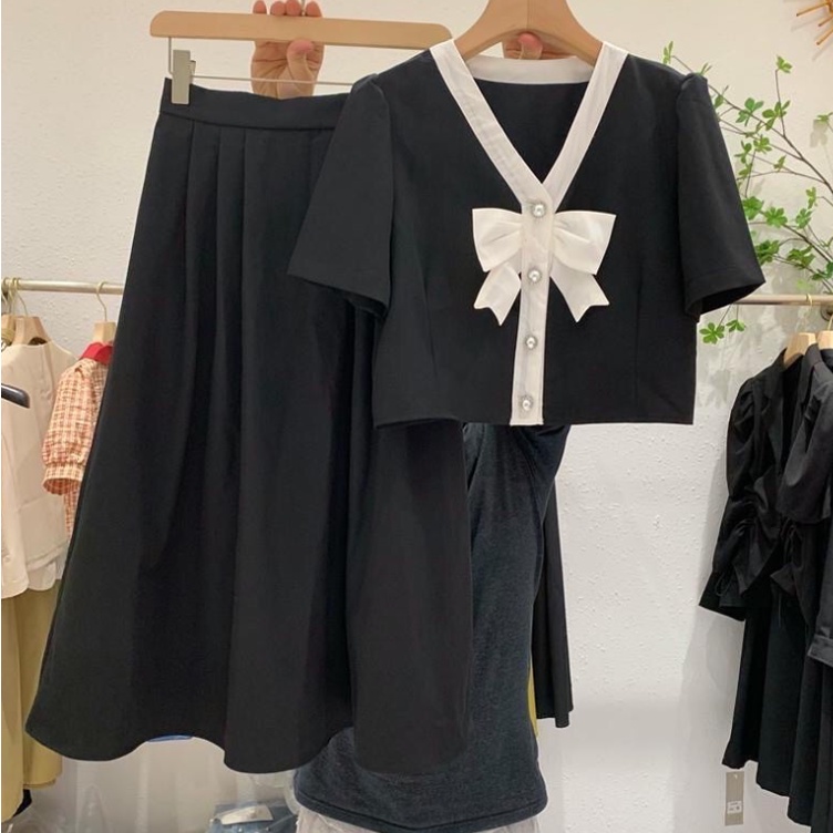 Set áo nơ cúc ngọc tay bồng croptop và chân váy xoè dáng dài cạp cao tiểu thư Vintage