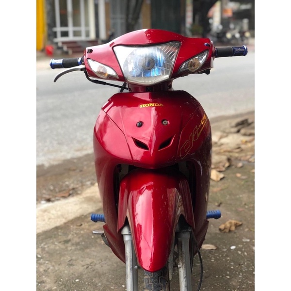 Decal màu đỏ mận 3 lớp, Chuyên dán trang trí đổi màu ô tô xe máy...