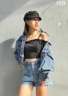 Áo croptop đen bèo