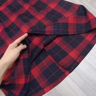 Váy kẻ vintage