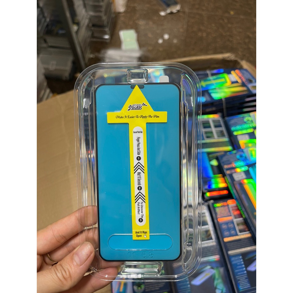 Kính cường lực I.phone 14 ProMax đến 7 Khung tự dán Blue Arrow tự động siêu dễ dán, viền mỏng, chống bám bụi chống nước