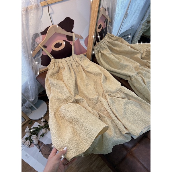 Đầm gấm dây vàng babydoll VIBED