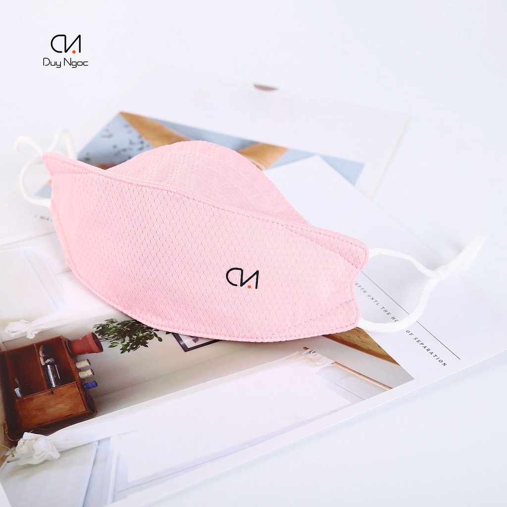 Khẩu trang vải KF94, vải Mesh 4 lớp cao cấp Duy Ngọc, thoáng mát, chống bụi mịn, có nút điều chỉnh kích thước (1762)