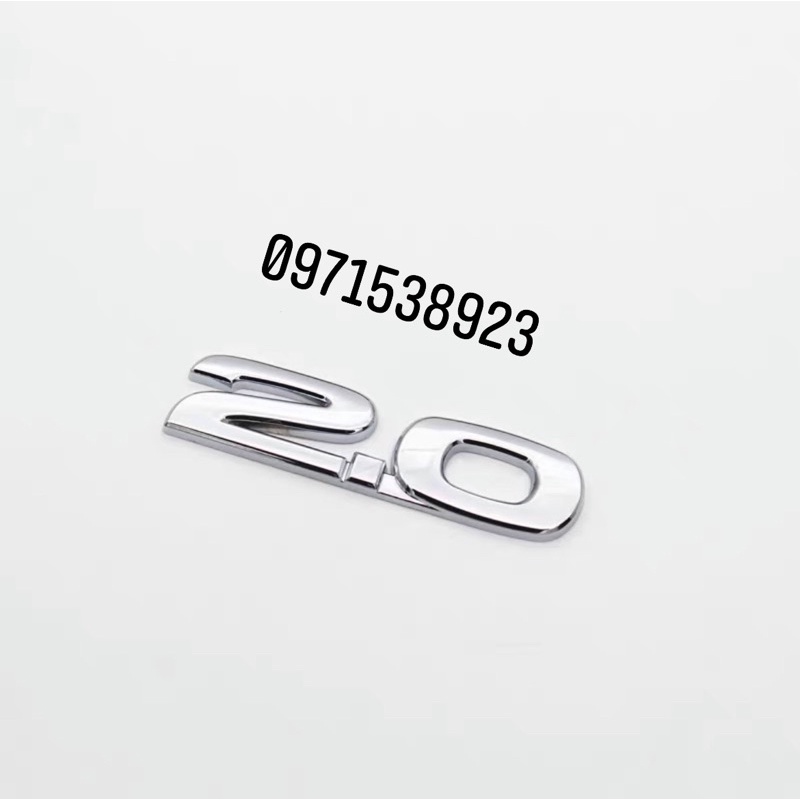 Logo chữ 2.0 2.5 AWD kim loại dán thân xe