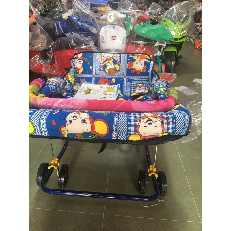 Xe 4 nhún ăn bột Hoàng Thành