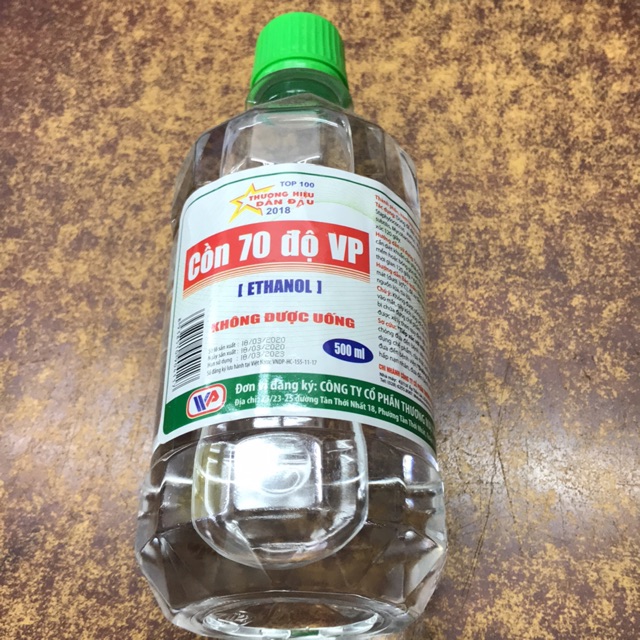 1 chai cồn 70 độ Vĩnh Phúc 500 ml màu trắng