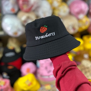 Nón bucket trái dâu thời trang