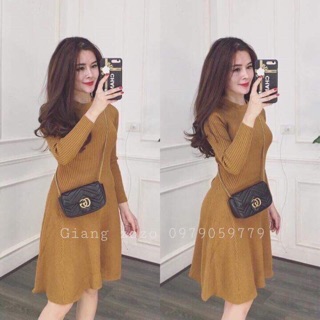 Váy len em Linh Chi gửi chị Pham Duyen
