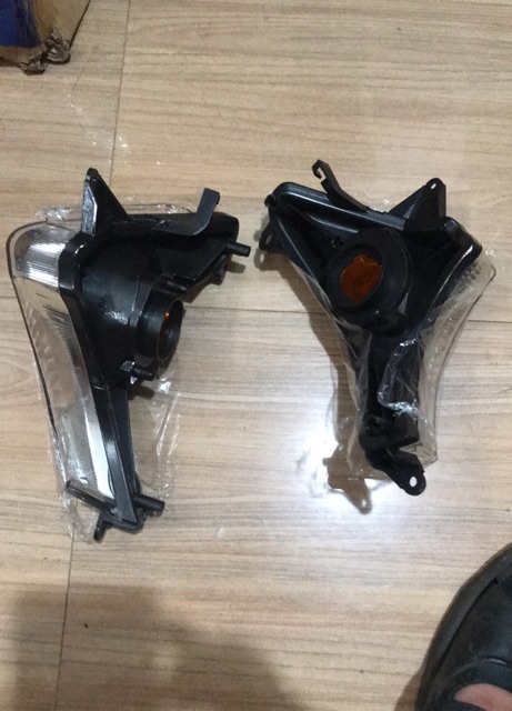 Bộ xin nhan trước trái phải xe Lead , Scr đây là giá 1 bên trái hoặc phải