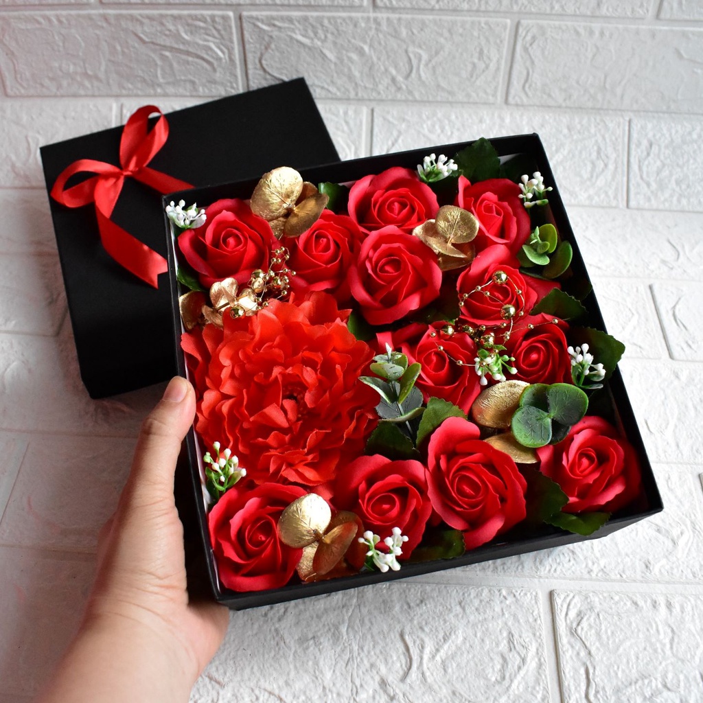 HỘP QUÀ TẶNG HOA HỒNG SÁP VÀ HOA VẢI. QUÀ TẶNG 20/10, 8/3, VALENTINE 14/2, BẠN GÁI, SINH NHẬT QUÀ CƯỚI, THẦY CÔ 20/11