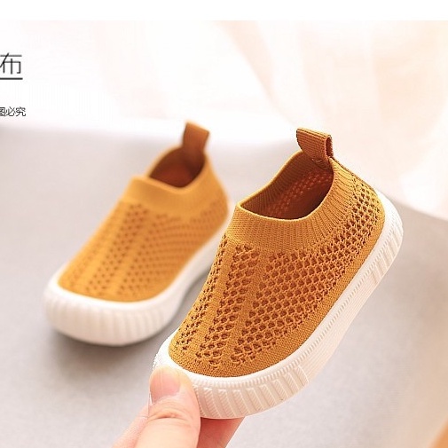 Giày lười cổ chun cho bé trai, bé gái đế mềm, êm chân