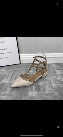 Giày bệt đinh valen 2cm