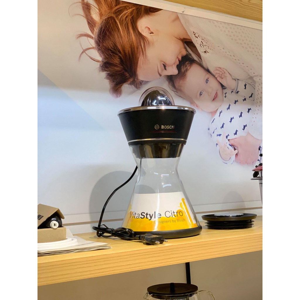 Máy vắt cam Bosch VitaStyle Citro MCP72GPB thiết kế độc đáo hình thoi [nhập Đức chính hãng]