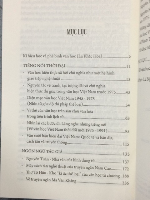 Sách - Phê bình kí hiệu học: đọc văn như là hành trình tái thiết ngôn ngữ