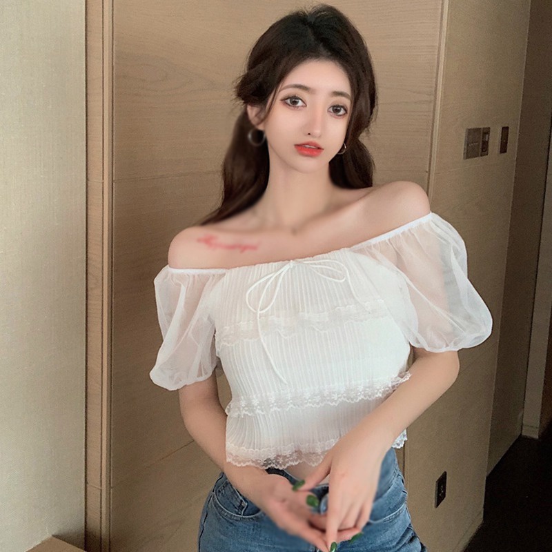 Áo kiểu chất Chiffon tay ngắn phối ren hoa thiết kế thanh lịch<br />
