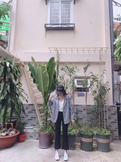 Quần skinny loe đen