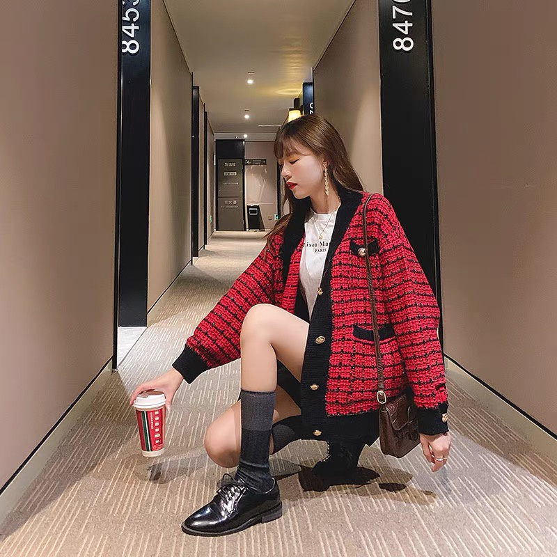 Áo cadigan kẻ nhỏ Hàn Quốc cao cấp Forgirl áo len kẻ đỏ, trắng khoác ngoài phối cúc siêu hot 2021 | BigBuy360 - bigbuy360.vn