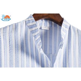 Men's short-sleeved plaid shirt