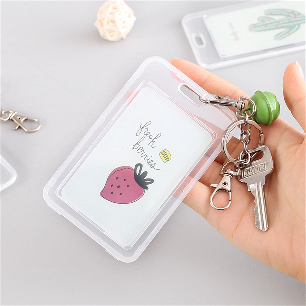 Bìa Đựng Thẻ Xe Buýt / Thẻ Id Bằng Nhựa Kèm Móc Khóa Dễ Thương
