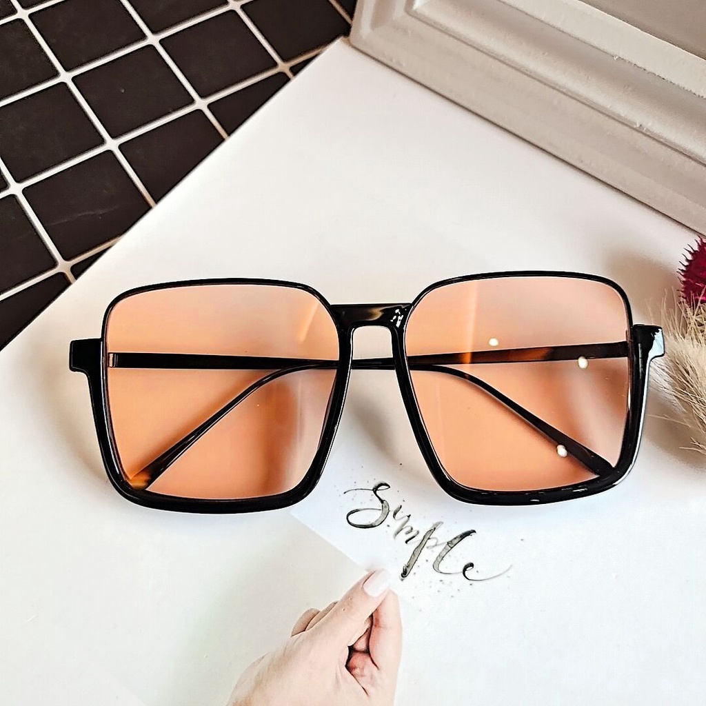 Kính vuông to mắt vàng cam phong cách hàn quốc D70