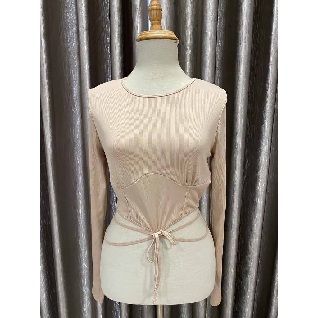 Áo croptop cột dây kiểu