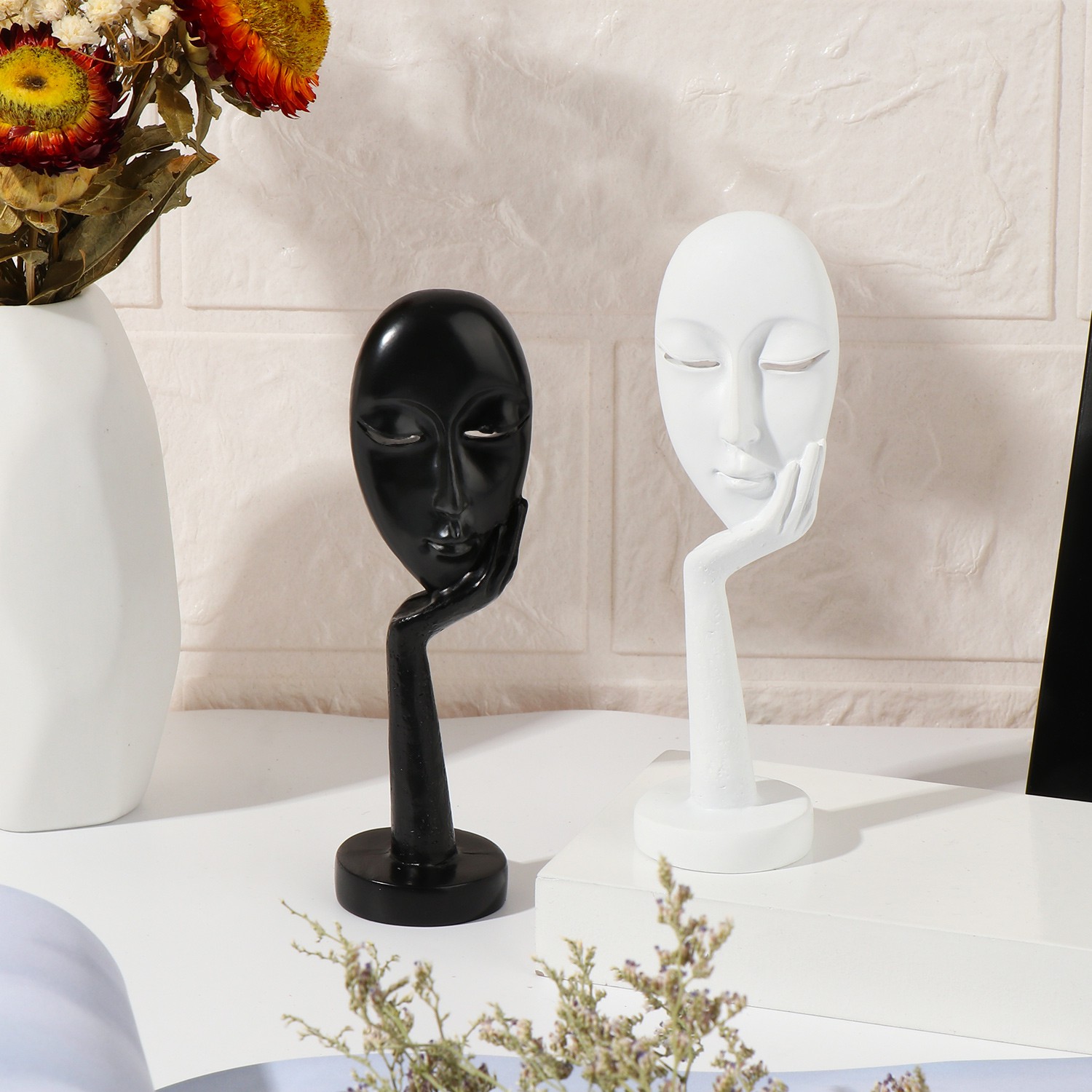 ☆YOLA☆ 4pcs Office Thinking Lady Sculpture Gift White &amp; Black Woman Face Statues Carving Figurine Lady Face Meditator Home Decor Bedroom Desktop Decor Abstract Art Handmade/Multicolor