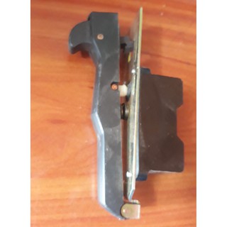 CÔNG TẮC MÁY MÀI HITACHI 180MM CÒ BÓP MÁY MÀI HITACHI 180MM