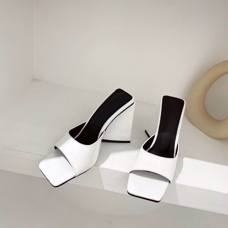 Guốc nữ gót tam giác hottrend 9cm L156 ( hàng sẵn sll video tự quay)