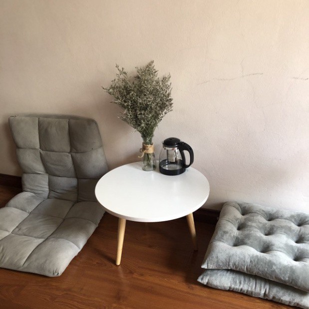 Bàn trà tròn sofa, bàn tròn cafe ngồi bệt rộng 60cm chân gỗ sồi tự nhiên tiện ích M1