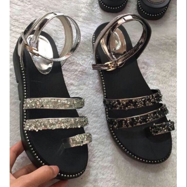 Compo 2 đôi giày sandal