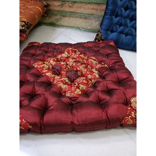 Lót ngồi gấm