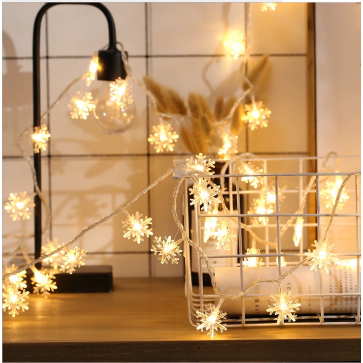 Dây đèn LED hình bông tuyết trang trí Giáng Sinh