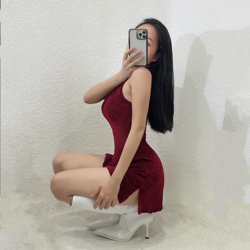 Đầm Yếm Nhung Tuyết Sa Sang Chảnh Sexy Hack Dáng Hot Trendy - Colory shop