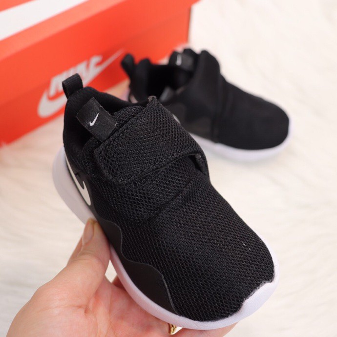 * Ready Stock * Nike London Four Generation Velcro Baby Running Shoes Giày chạy bộ trẻ em