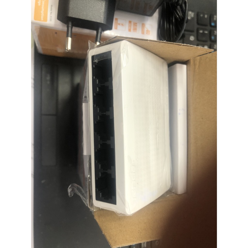 Bộ Chia Mạng  TENDA S105 - 5 Cổng Chia . Chính Hãng 100%, Bảo Hành 24 Tháng