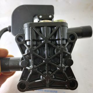 Bộ đầu bơm máy rủa xe xách tay mini.