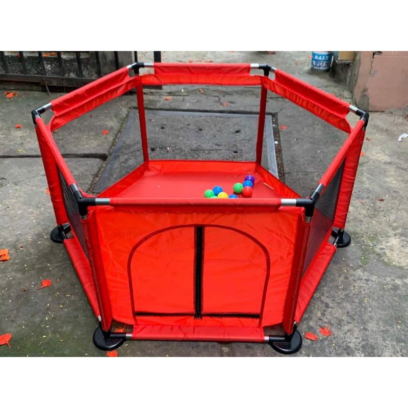 Quây bóng lục giác kèm bóng
