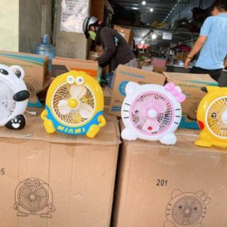 Quạt cắm điện hình thú