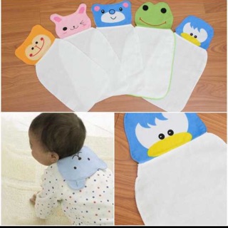 Tấm lót mồ hôi lưng cho bé