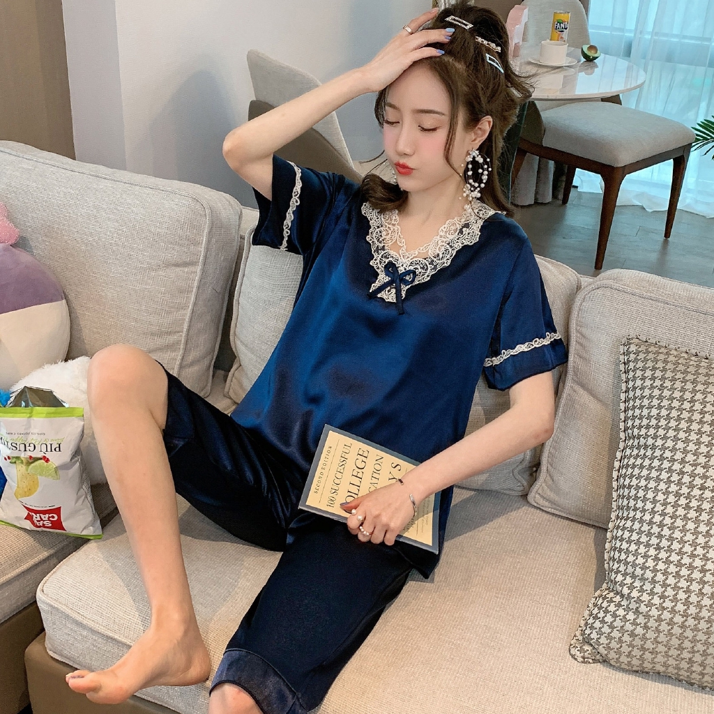 Bộ đồ ngủ vải phi bóng thoải mái thời trang dành cho nữ