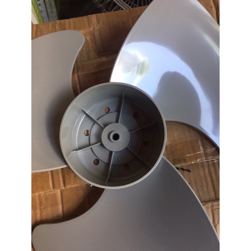 Cánh quạt hộp cỡ 300 và 350 hàng đẹp