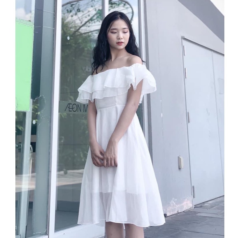 Váy trắng công chúa trễ vai voan tơ