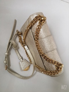 Thanh lý túi CHARLES & KEITH