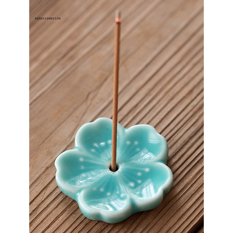 Giá đỡ trầm hương hình nón hoa anh đào nhiều màu sắc