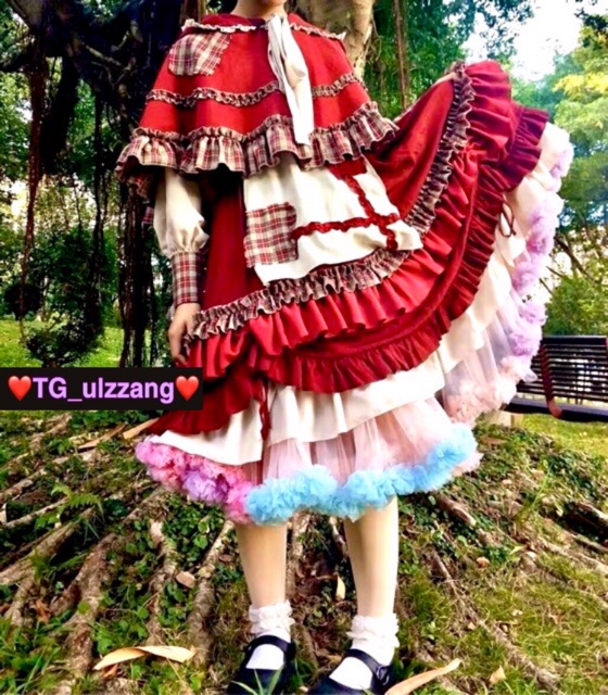 Tùng váy LOLITA rainbow phồng xoè cosplayer